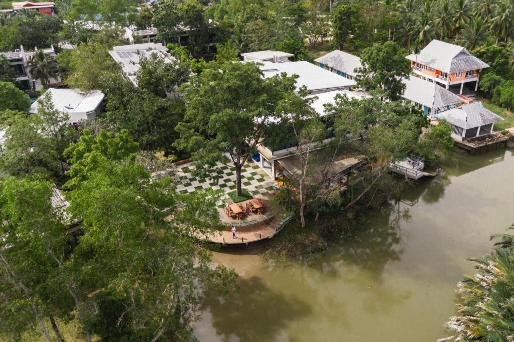 Lumphawa Amphawa Resort Samut Songkhram Exterior foto